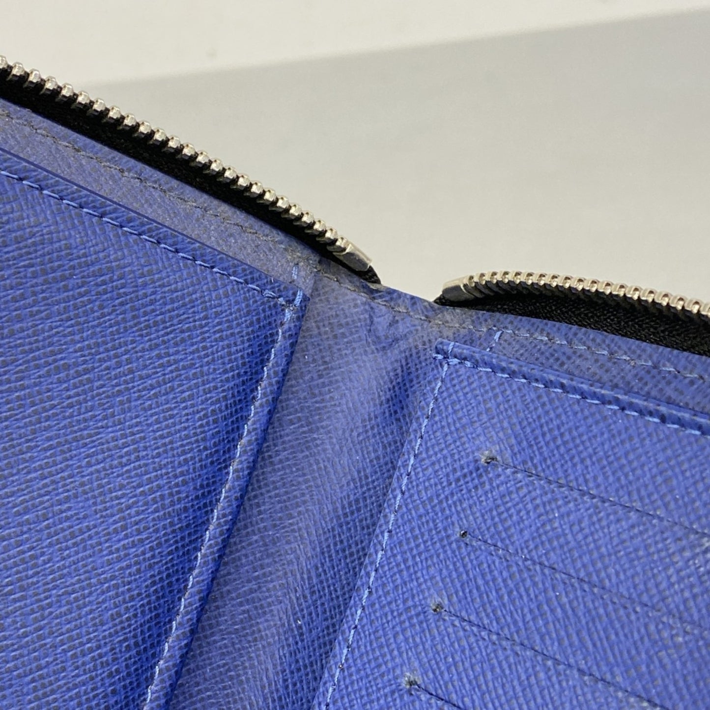 Louis Vuitton Taiga Rama Zippy Wallet Vertical M30447 Cobalt