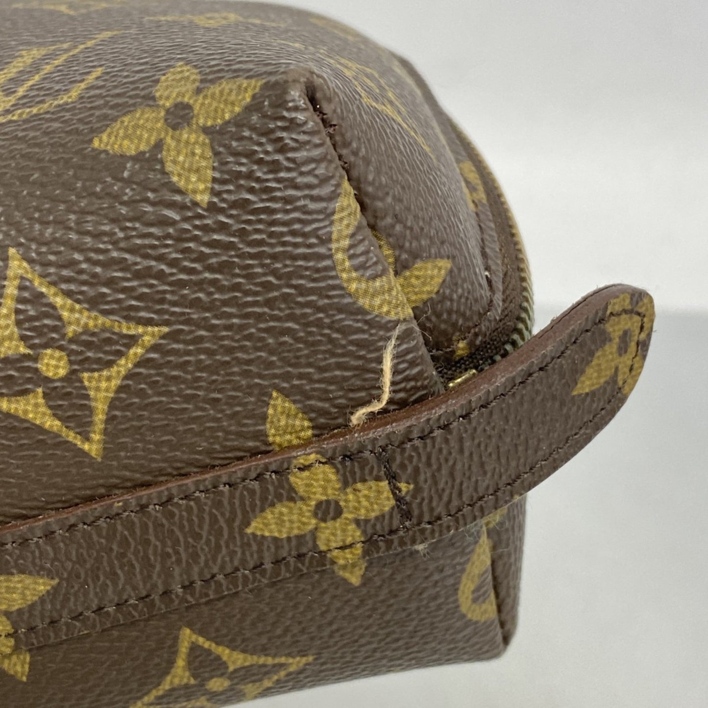 Louis Vuitton Monogram Trousse De Mironde Pouch M47520 Brown