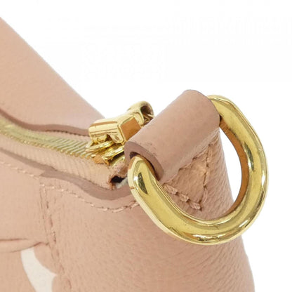 Leather Louis Vuitton Shoulder Bag