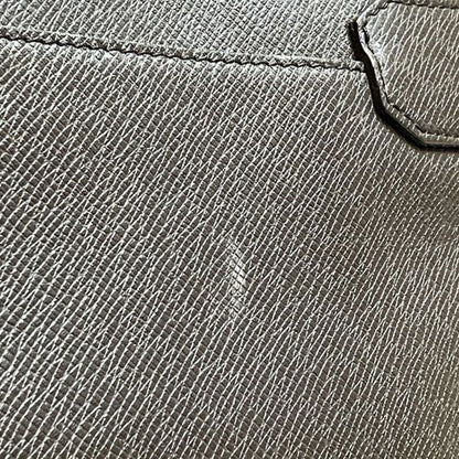 Louis Vuitton Taiga Milo M32632