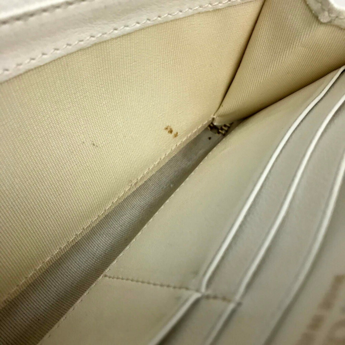 Jimmy Choo Jimmy Choo Round Long Wallet Star Studs Accessories Small Items Leather Off-White