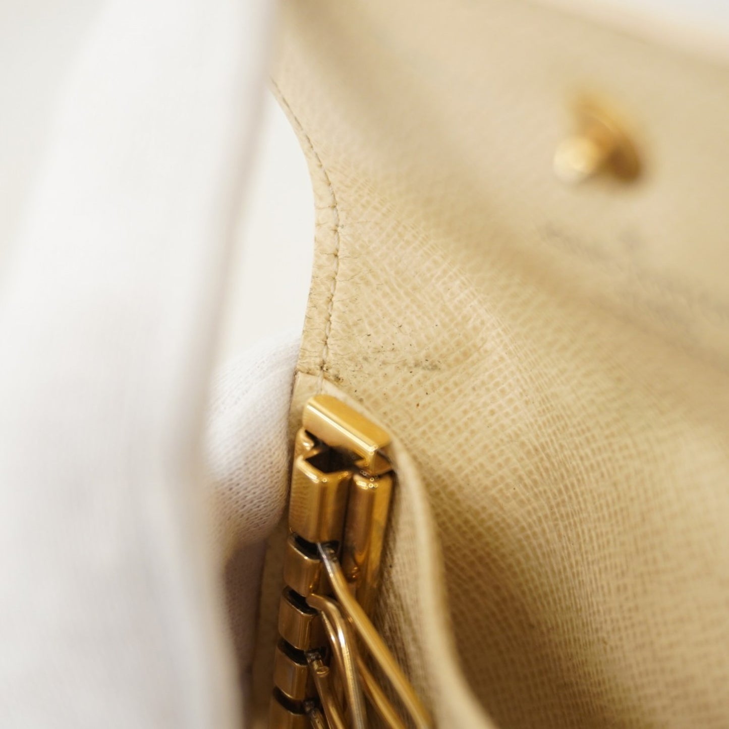 Louis Vuitton Damier Azur Multicle 4 Key Case N60020 White