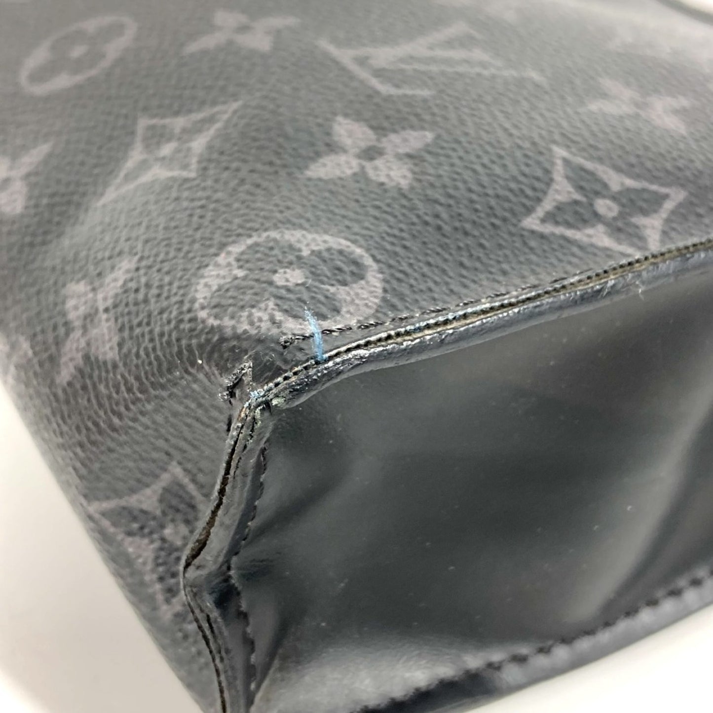 Louis Vuitton M61692 Monogram Eclipse Pochette Voyage Mm