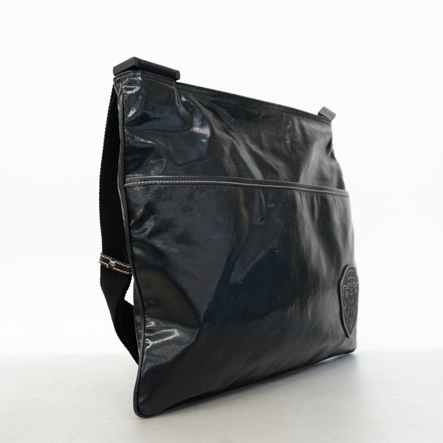 Gucci Crest Shoulder Bag 181098 Black