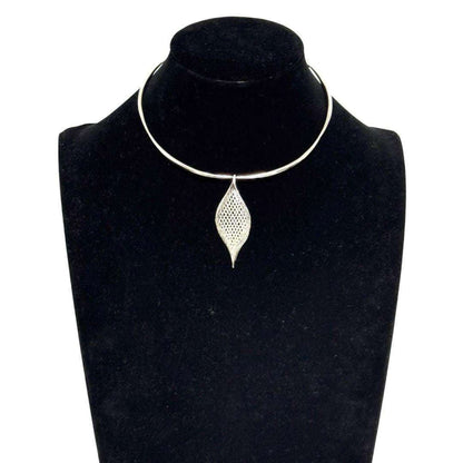 Tiffany Mesh Leaf Pendant Necklace Choker