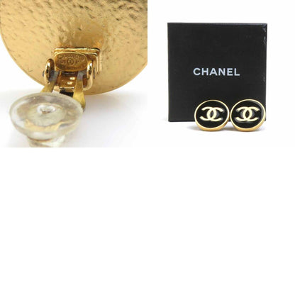 Chanel Coco Mark Metal Enamel Earrings In Gold