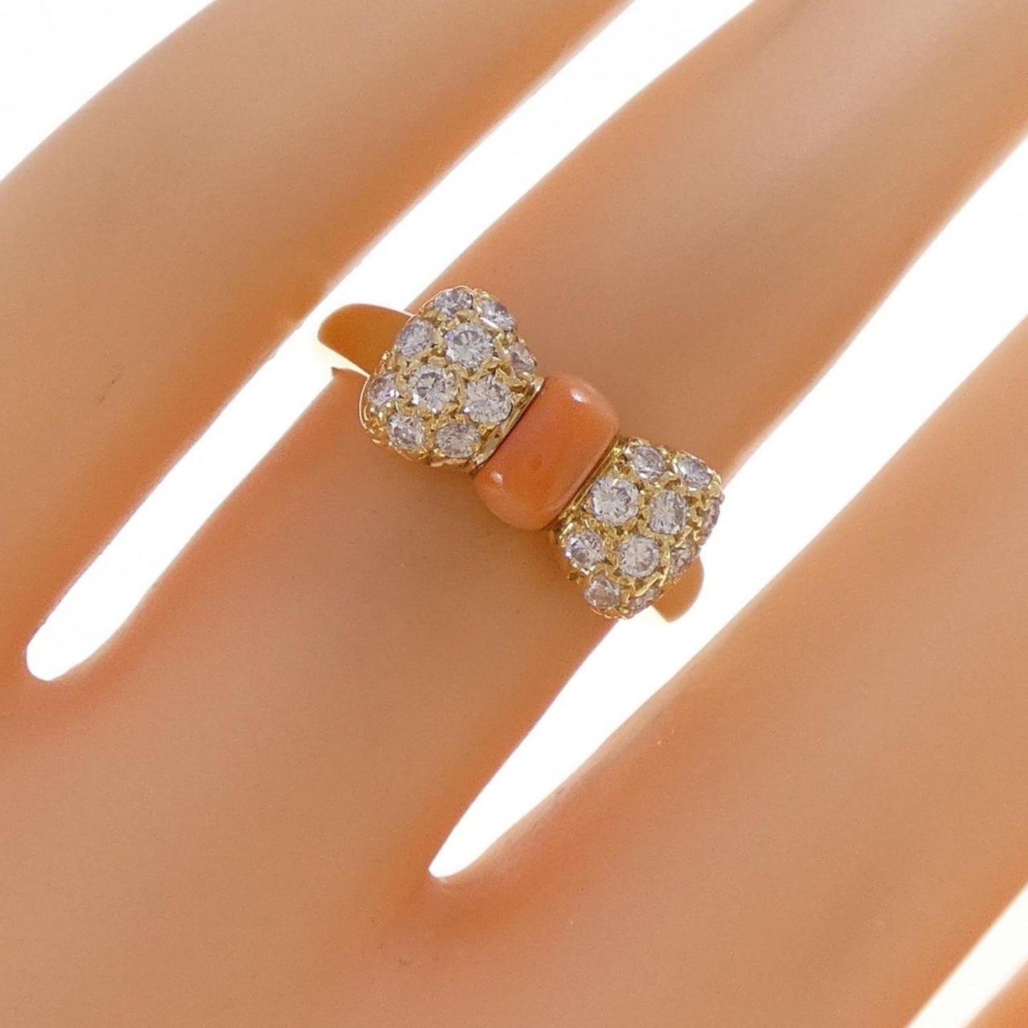 Van Cleef & Arpels Nouveau Papillon Ring