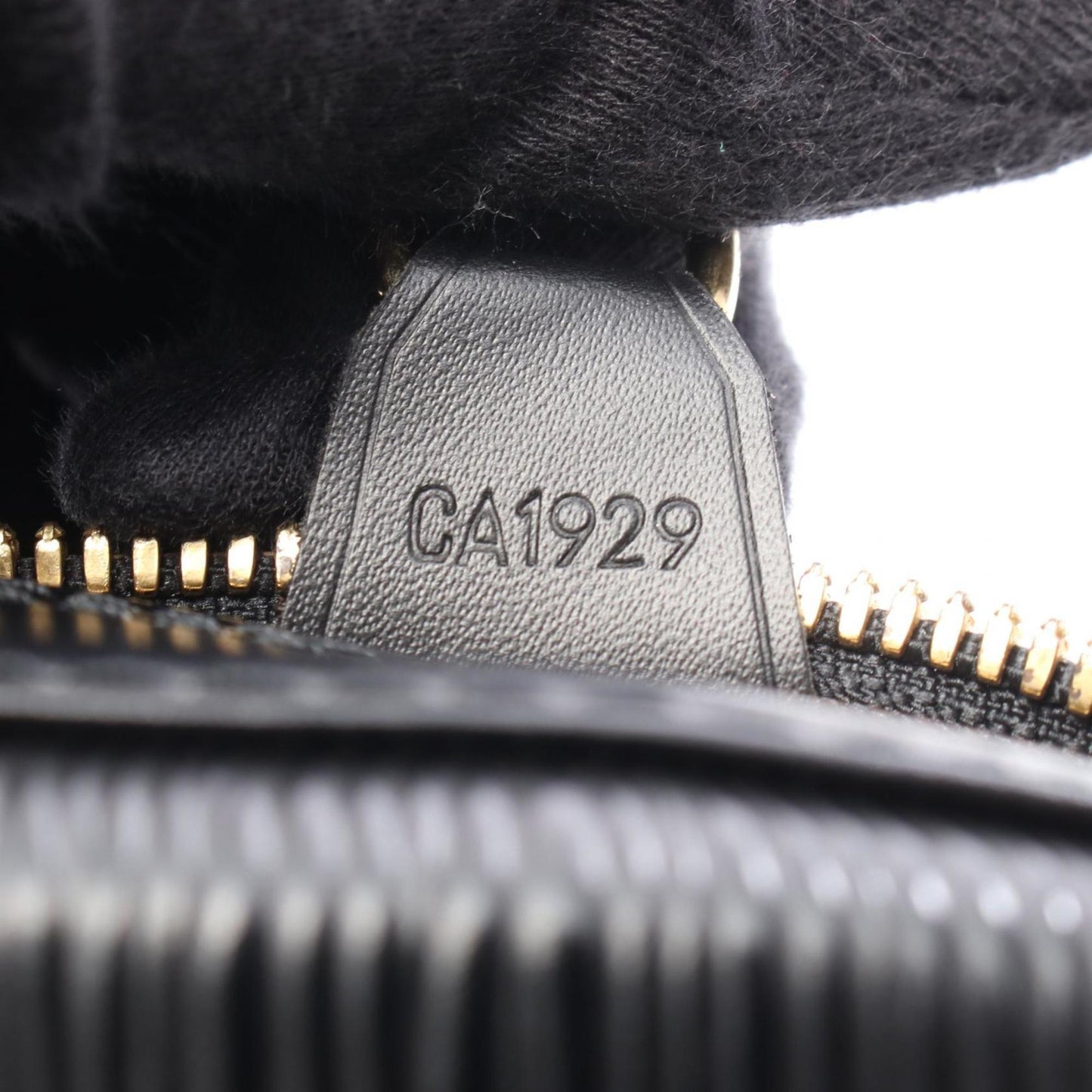 Louis Vuitton Voltaire Shoulder Bag In Epi Leather