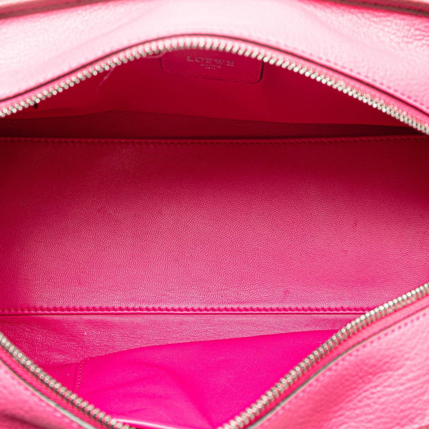 Loewe Anagram Logo Amazona 28 Handbag In Pink