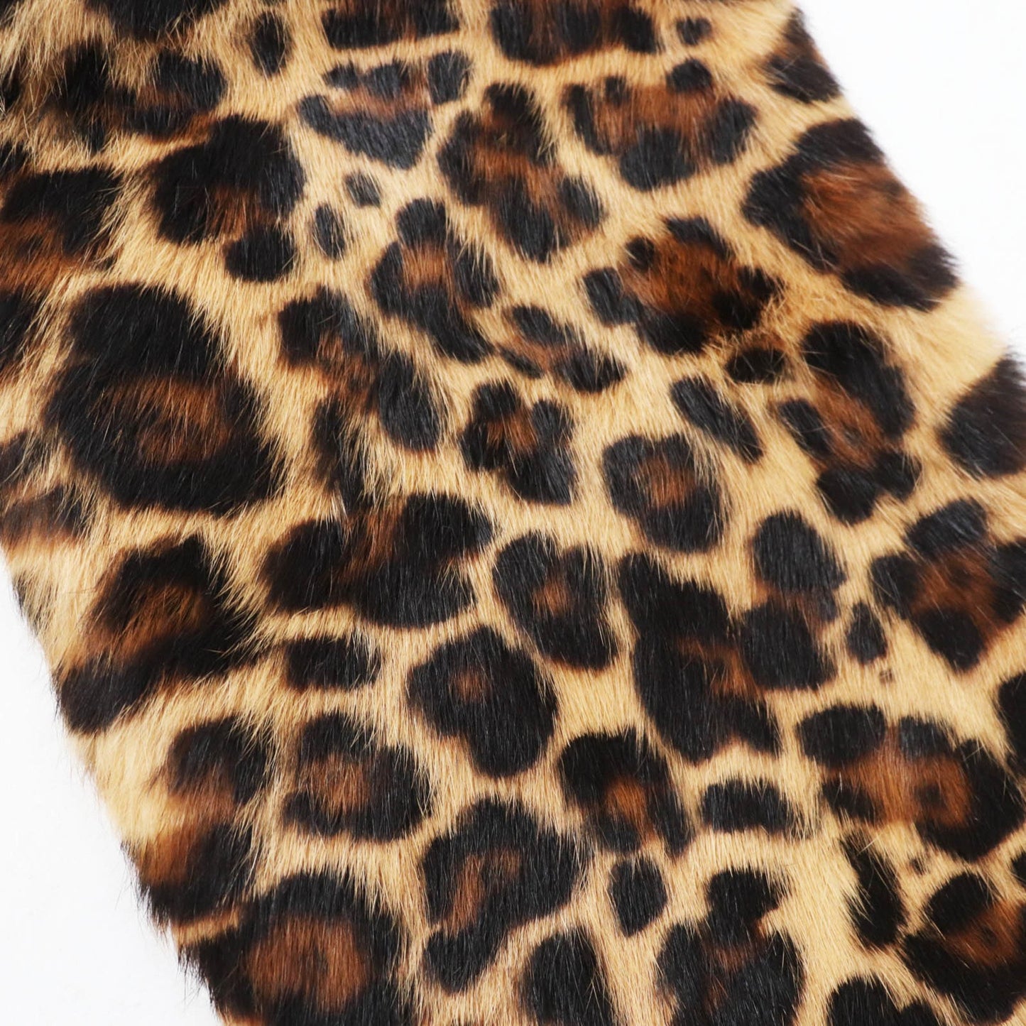 Gucci 322989 Lapin Fur Leopard Print Shawl/Scarf With 100% Silk Lining And Gg Pattern