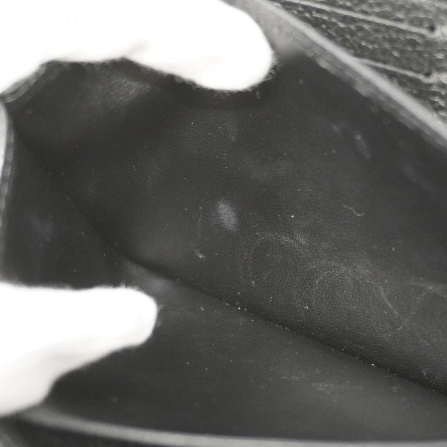 Louis Vuitton Monogram Empreinte Two-Tone Zippy Wallet M80481 Black/Beige