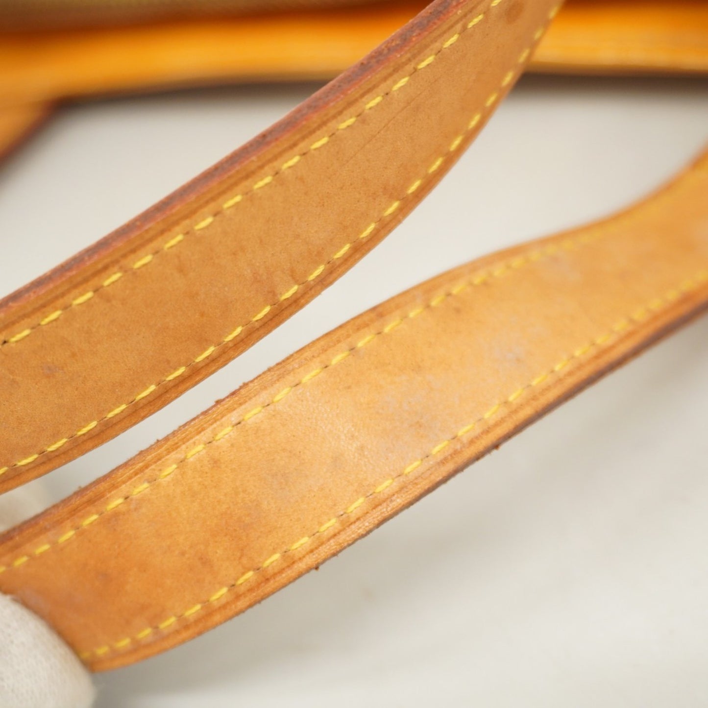 Louis Vuitton Vernis Houston Tote Bag M91004 Beige