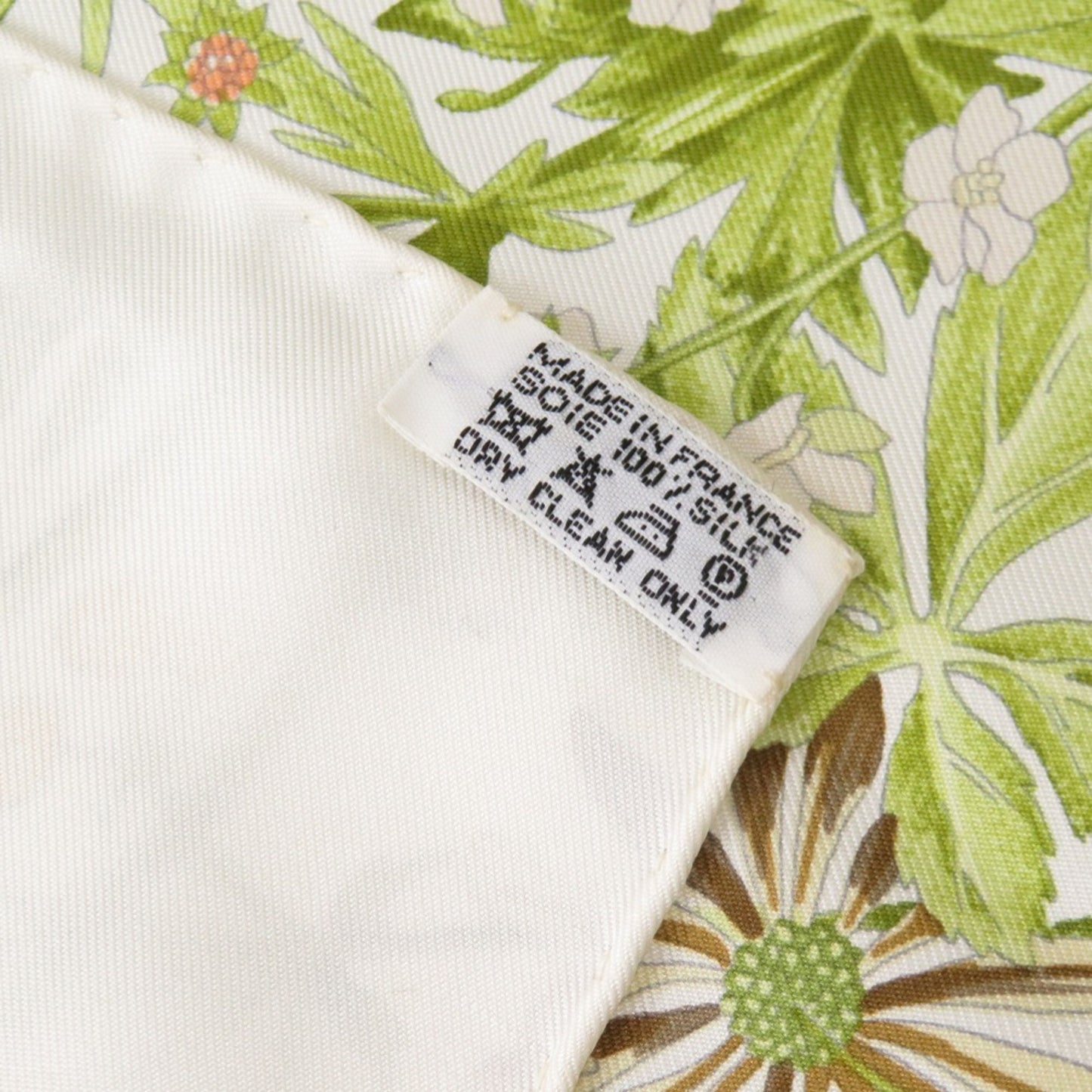 Herms Carr 90 La Prairie Prairie Silk White Scarf Muffler 0136 Hermes