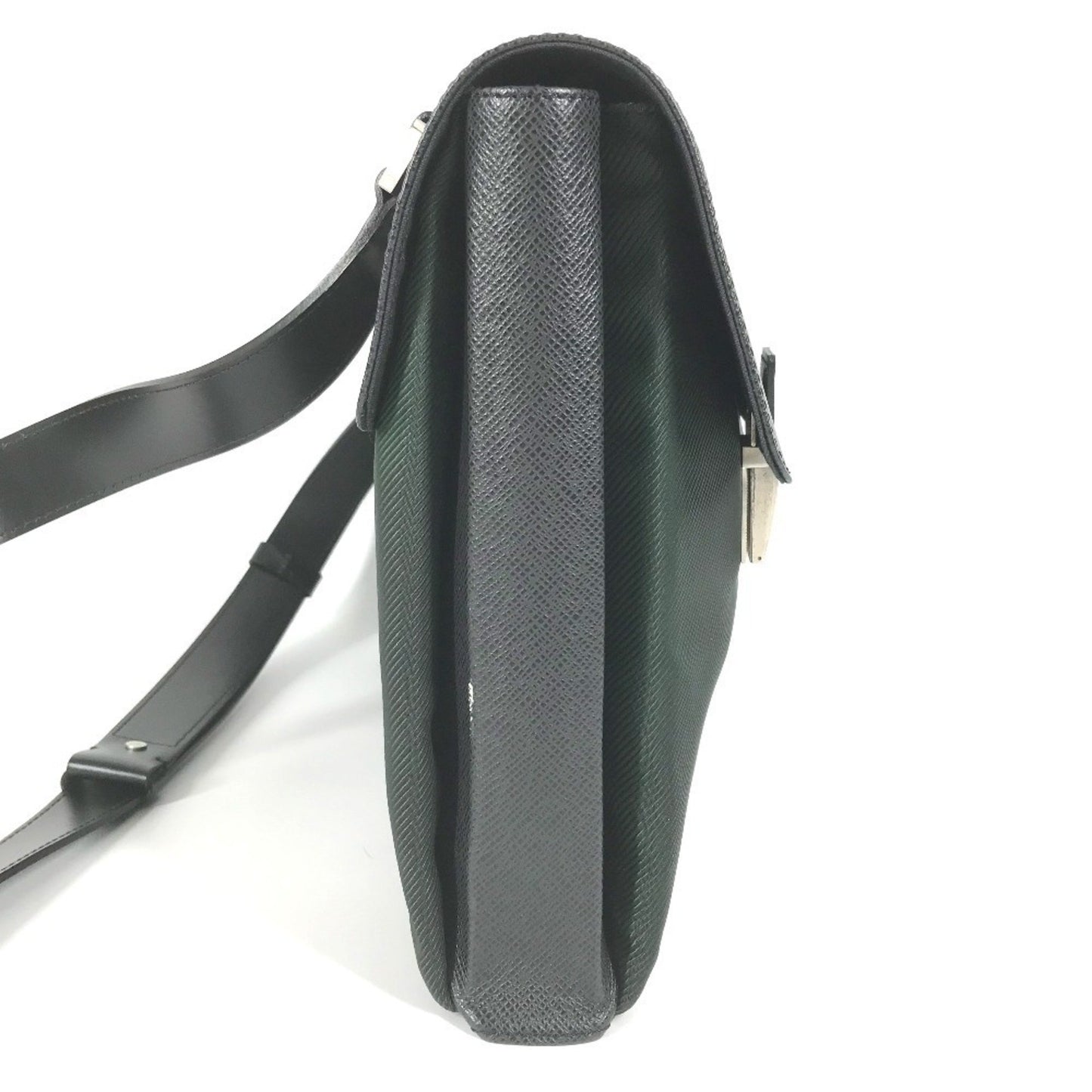 Louis Vuitton M30882 Taiga Saratov Gm Flap Messenger Bag/Shoulder Bag In Nylon Canvas And Leather