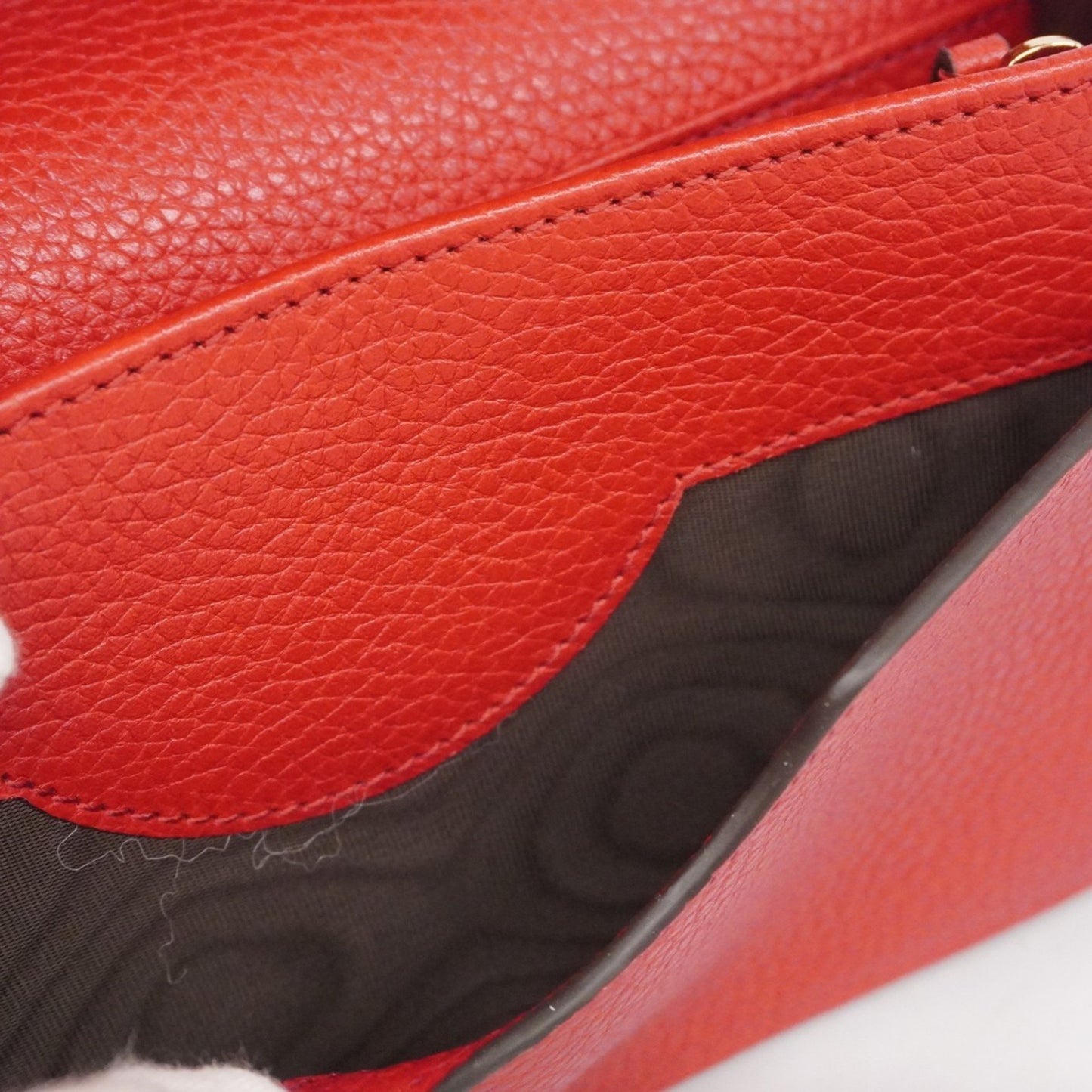 Gucci Interlocking G Shoulder Wallet 598211 Leather Red Champagne