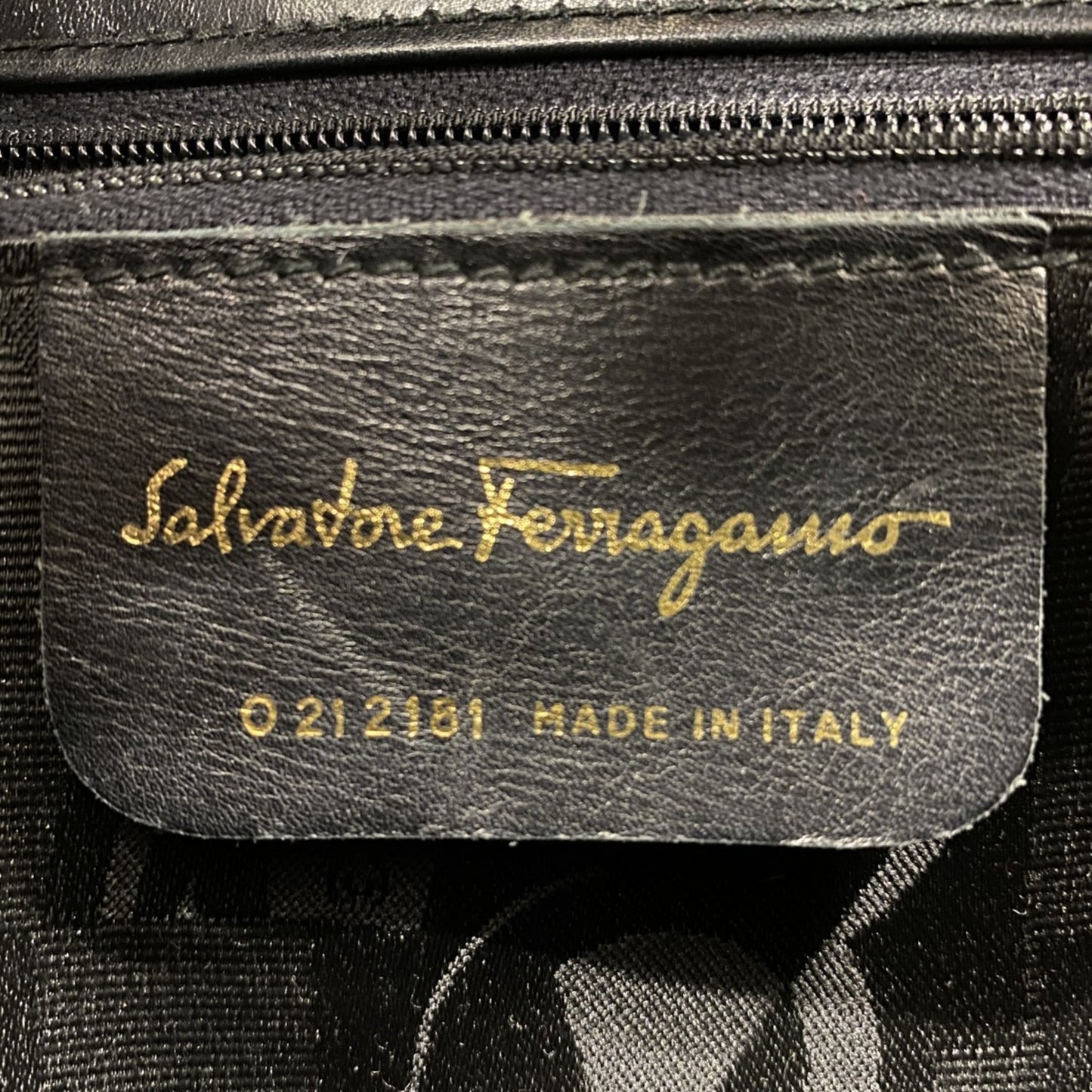 Salvatore Ferragamo Gancini Leather Handbag In Black