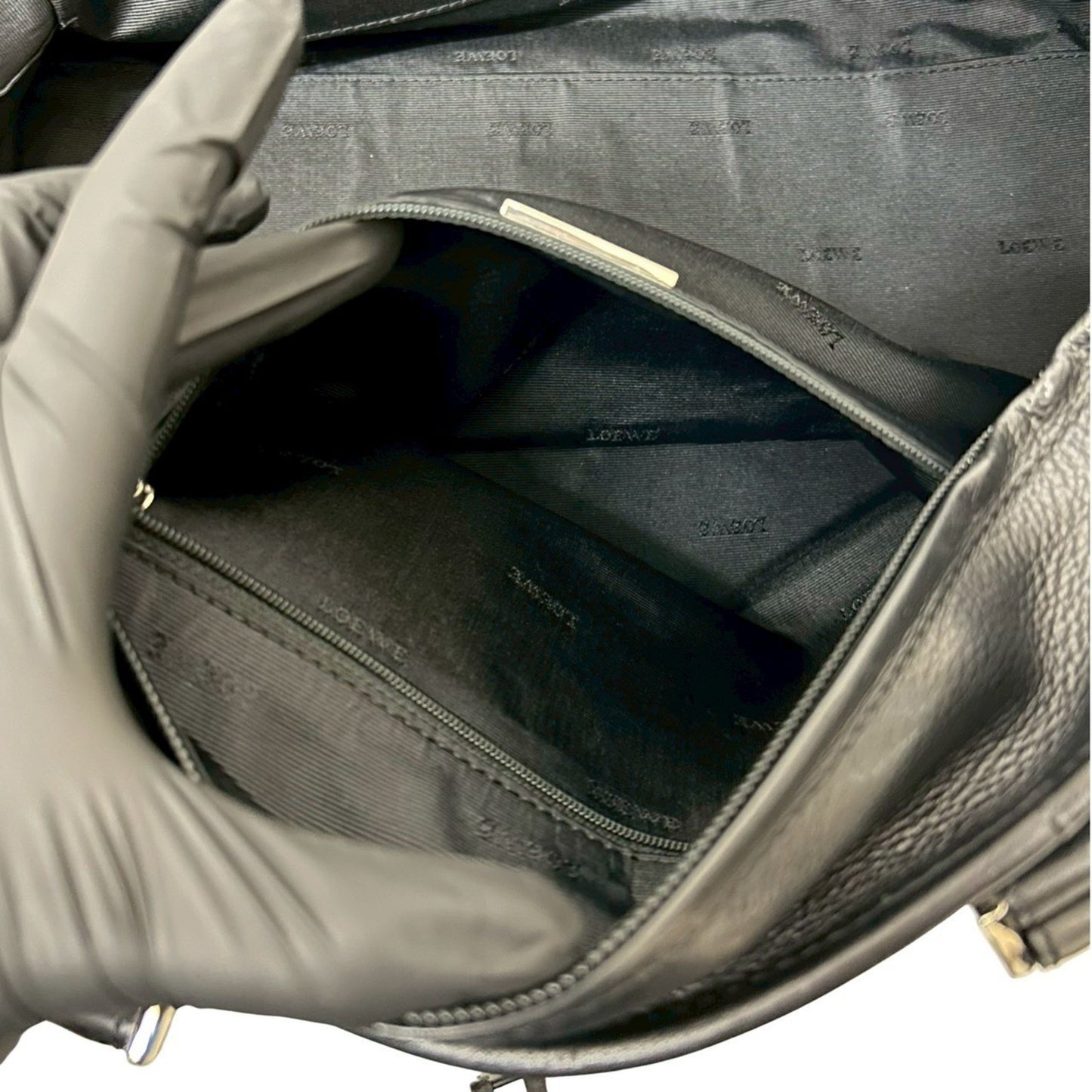 Loewe Amazona 36 Anagram Logo Engraved Leather Handbag/Mini Boston Bag Black 67688