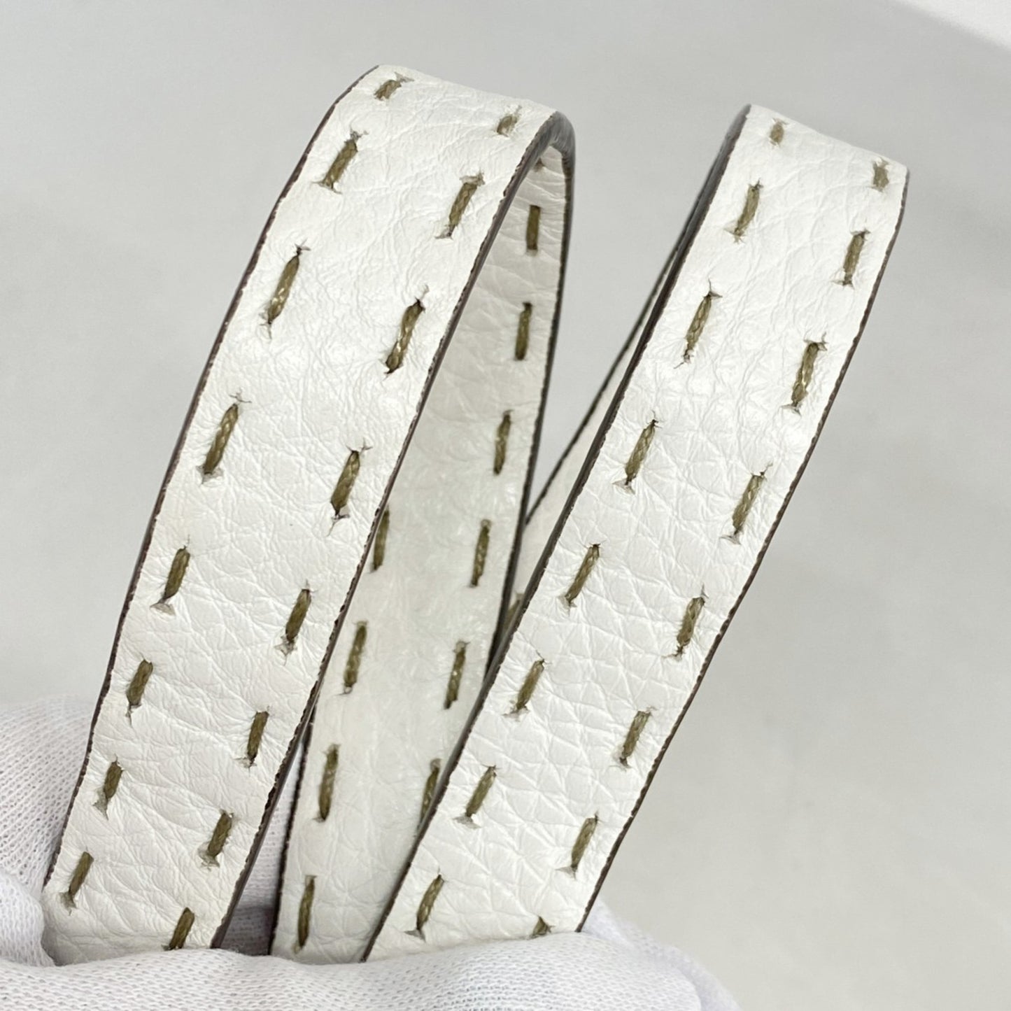 Fendi Selleria Peekaboo Leather Handbag