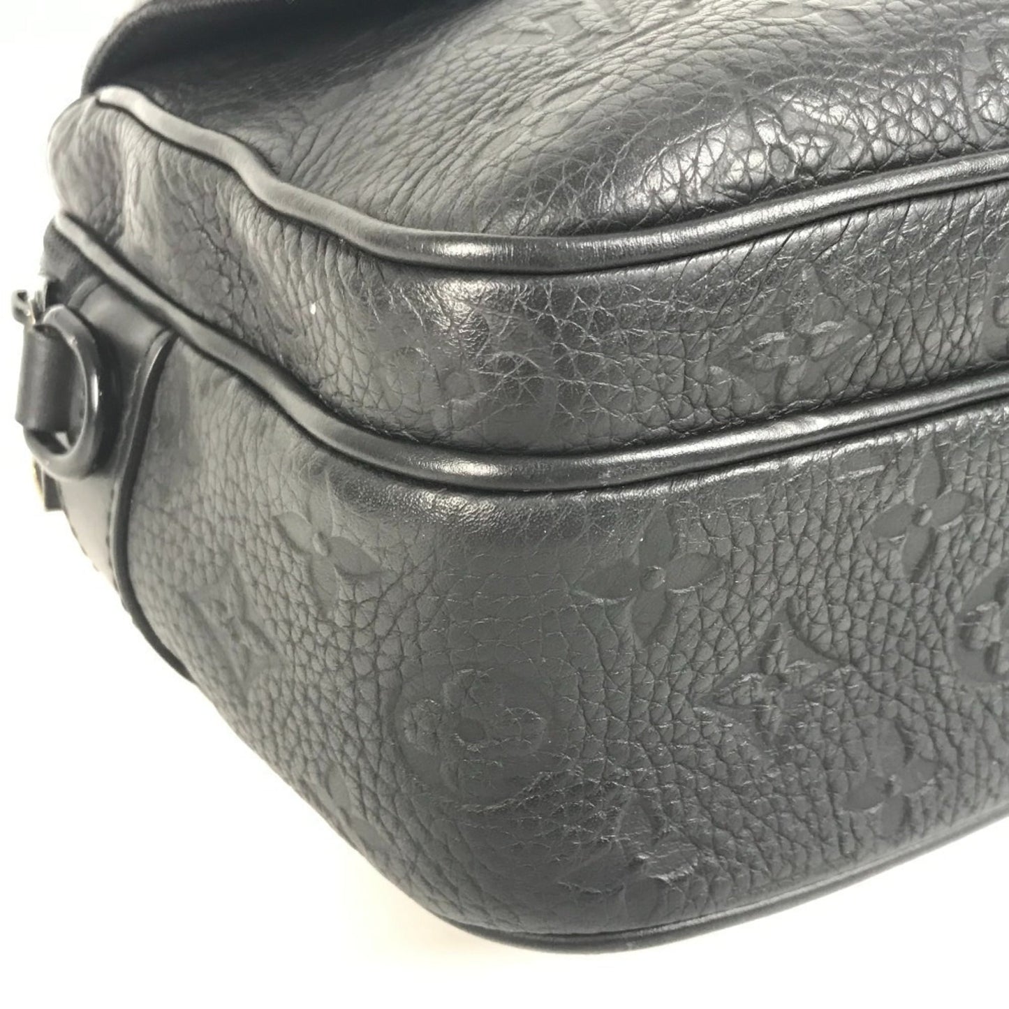 Louis Vuitton M58489 Monogram Taurillon S-Lock Messenger Bag