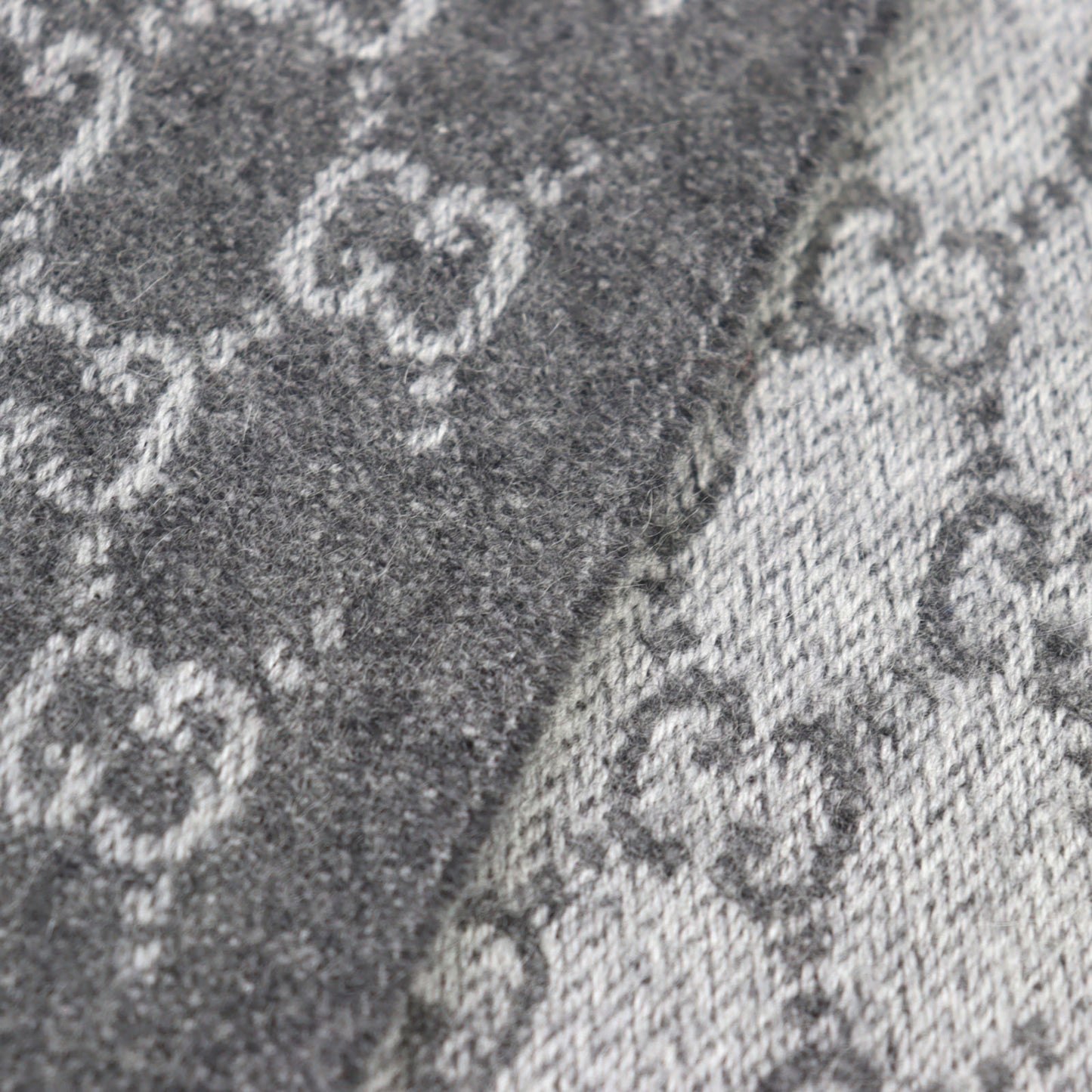 Gucci 391531 50% Cashmere Scarf With Gg Logo