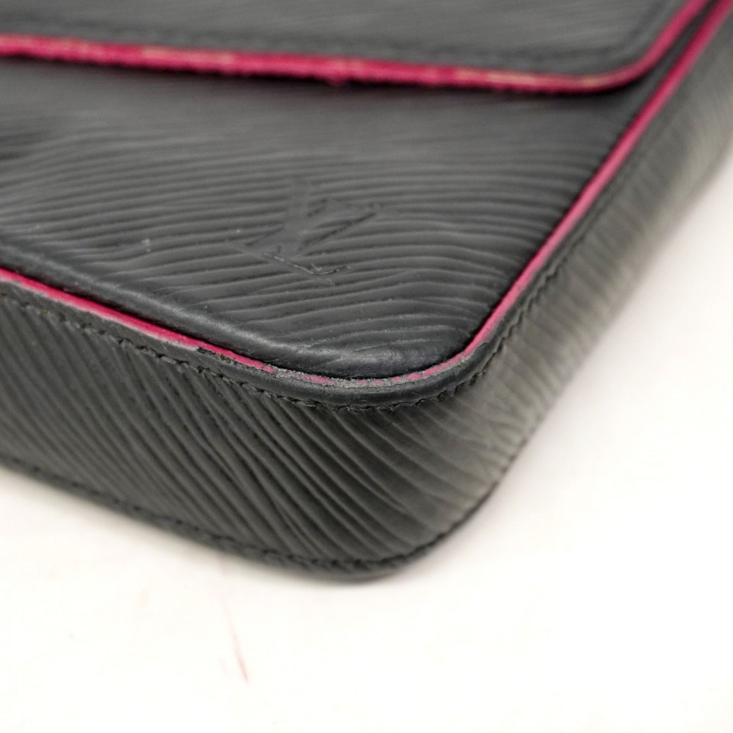 Louis Vuitton Epi Felicie Shoulder Wallet M64579 Noir Hot Pink