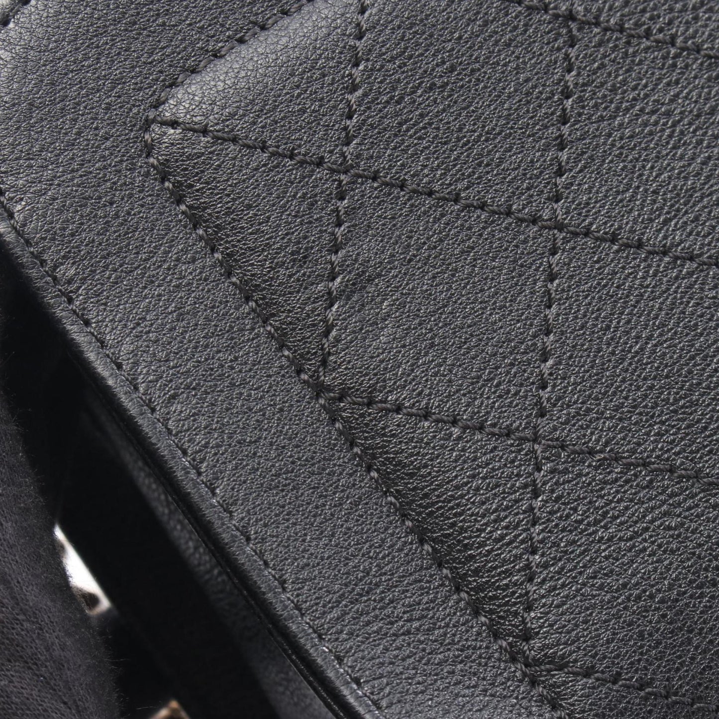 Chanel Matelasse Shoulder Bag In Calfskin Leather (Cowhide) For Women