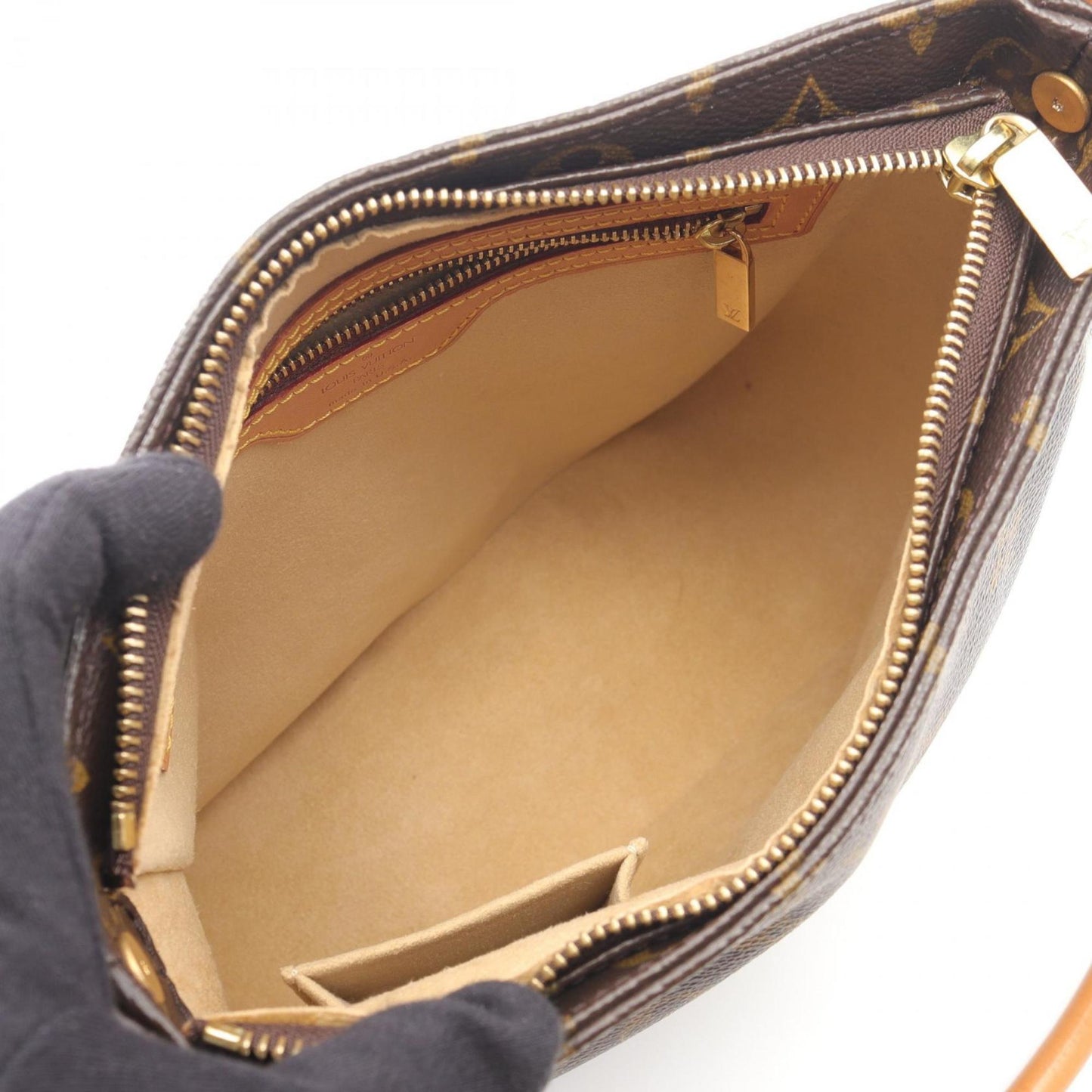 Louis Vuitton Looping Mm Monogram Shoulder Bag