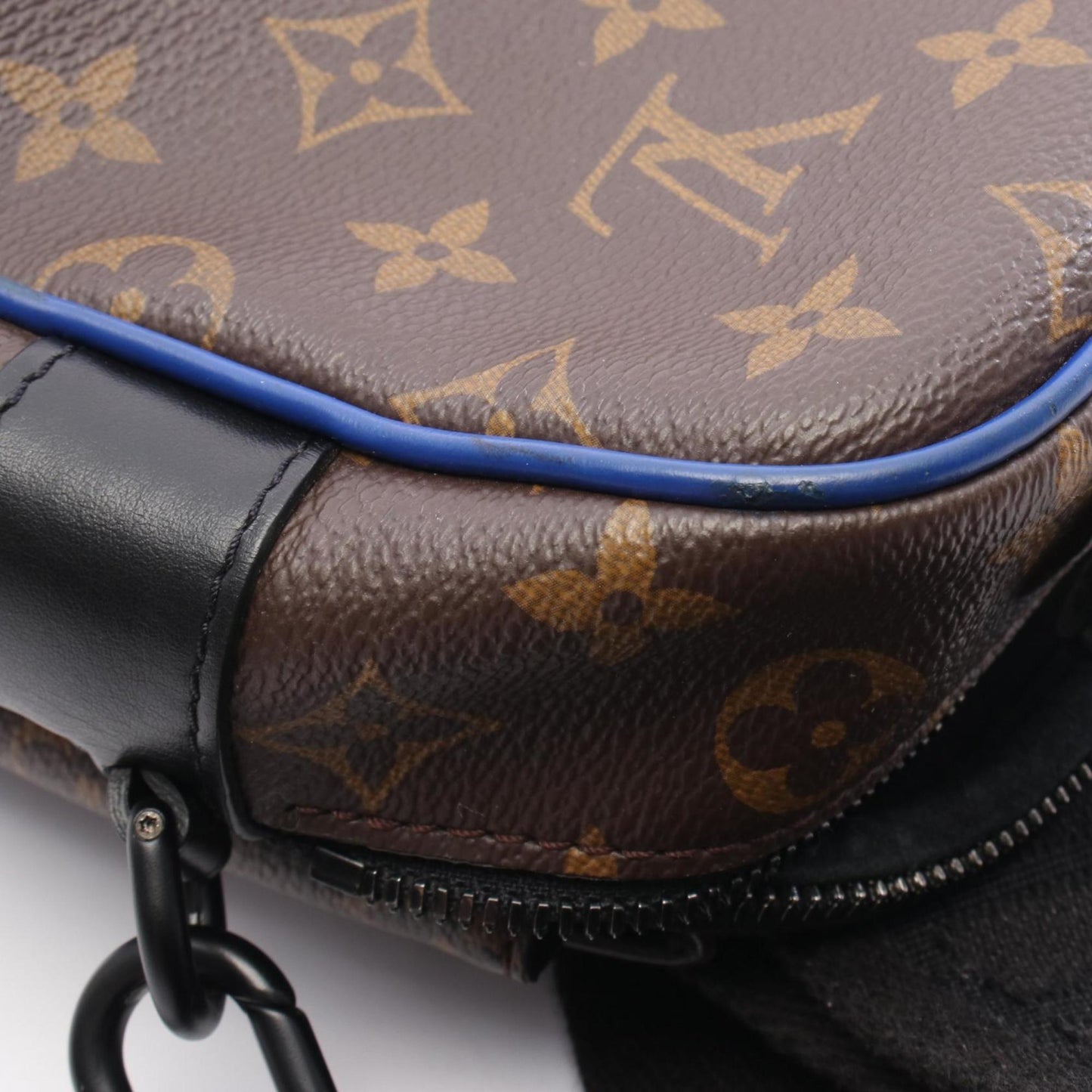 Louis Vuitton S-Lock Messenger Handbag In Coated Canvas And Leather With Monogram Macassar