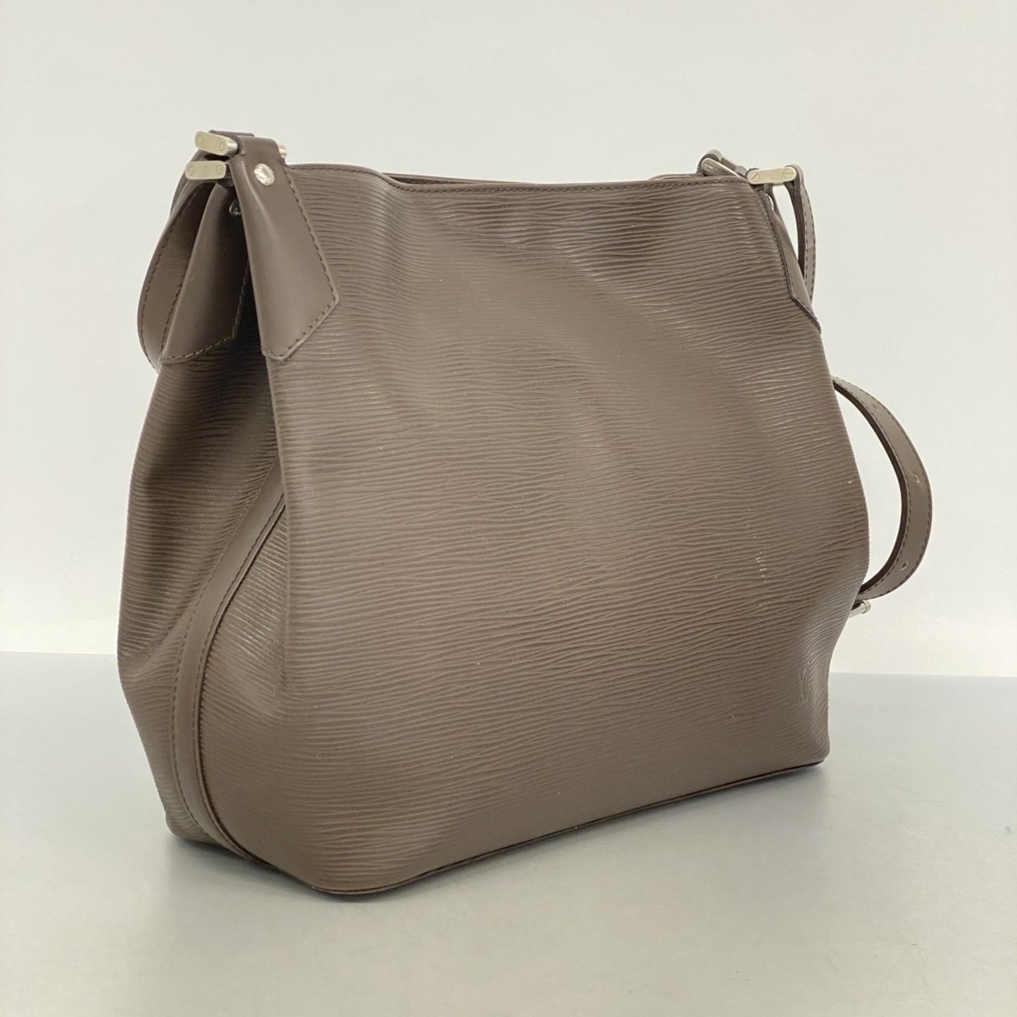 Louis Vuitton Epi Mandala Mm Shoulder Bag M5889D Mocha