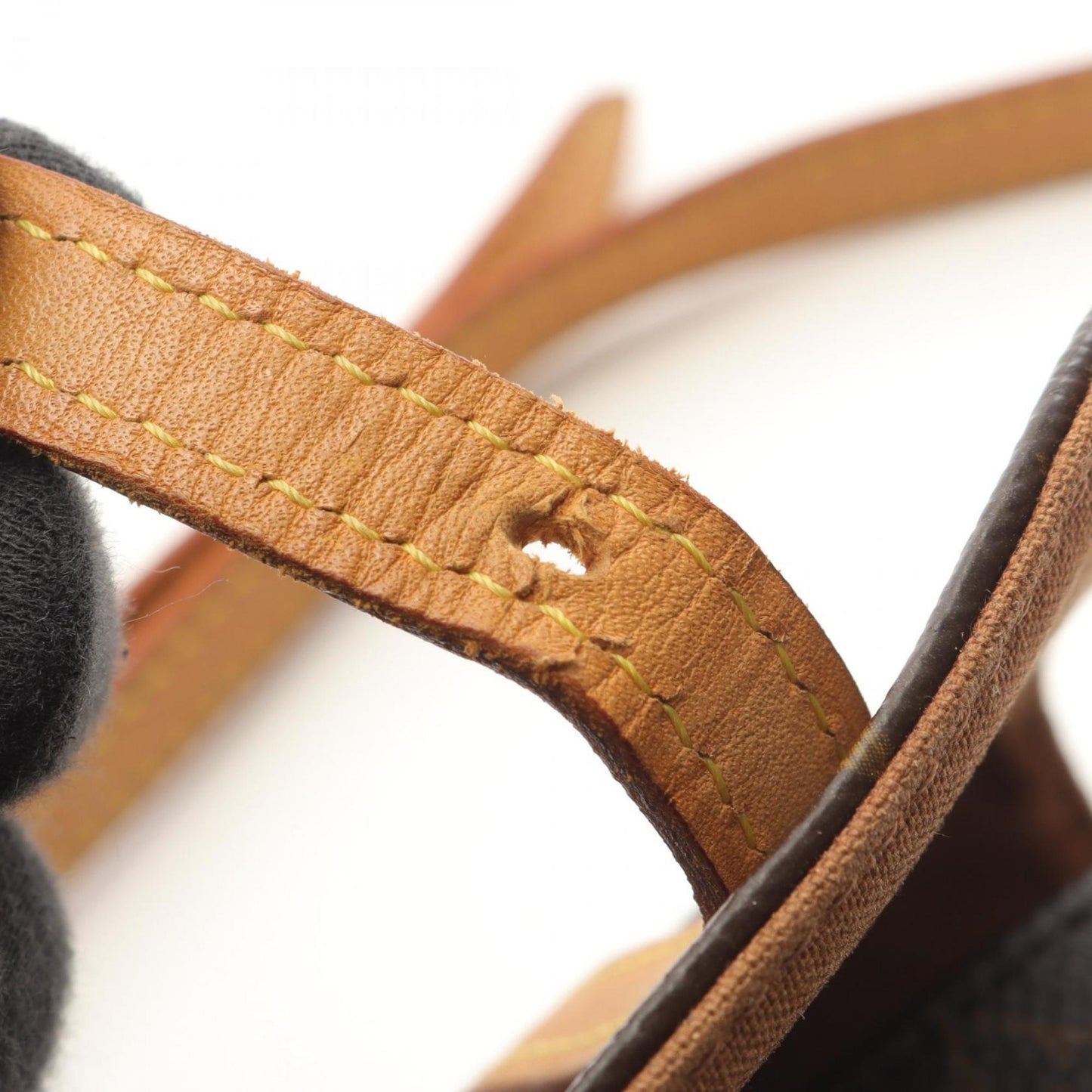 Louis Vuitton Marel Pochette Waist Bag/Body Bag In Coated Canvas And Leather With Monogram Design