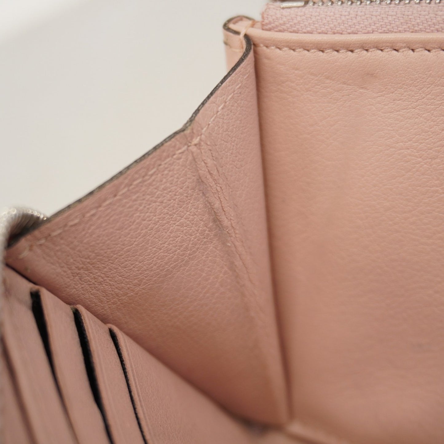 Louis Vuitton Mahina Zippy Wallet M61868 Magnolia