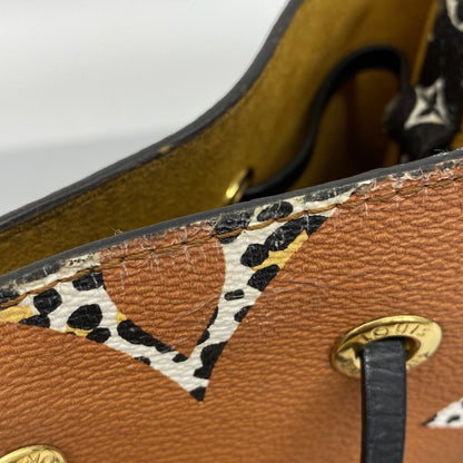 Louis Vuitton Monogram Jungle Neonoe Shoulder Bag M44717 Caramel