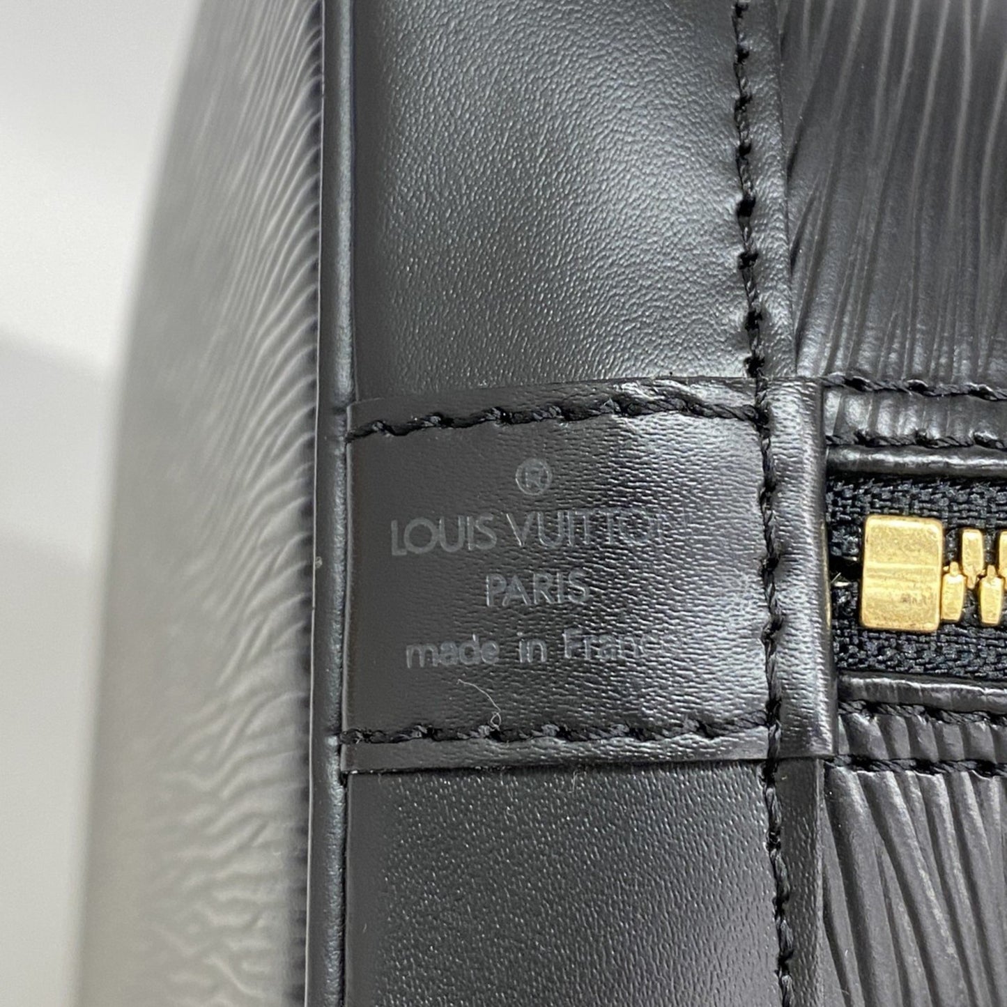 Louis Vuitton Epi Alma Handbag M52142 Noir