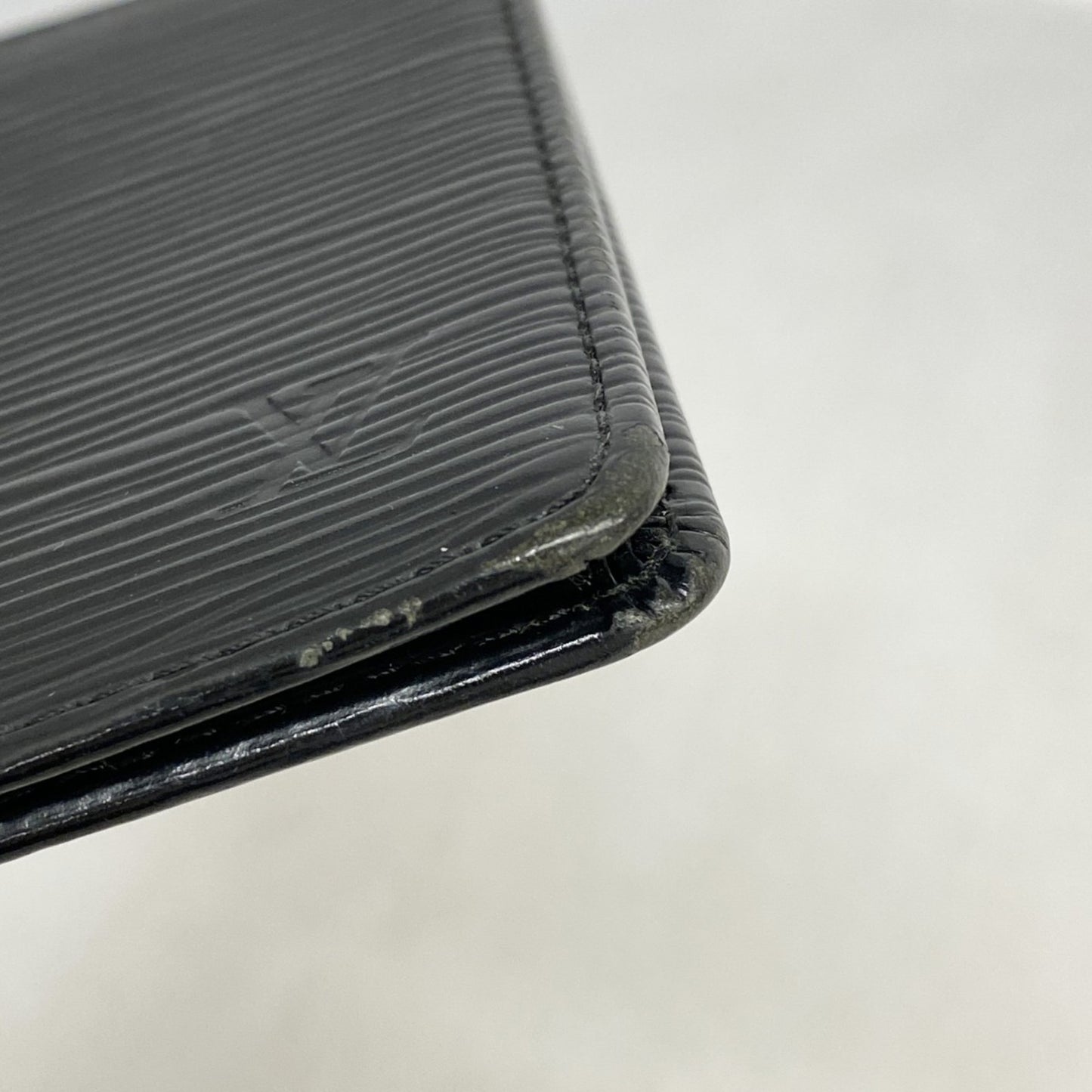 Louis Vuitton Epi Wallet Porte-Biere 6 Carte-Crdit M63312 Noir