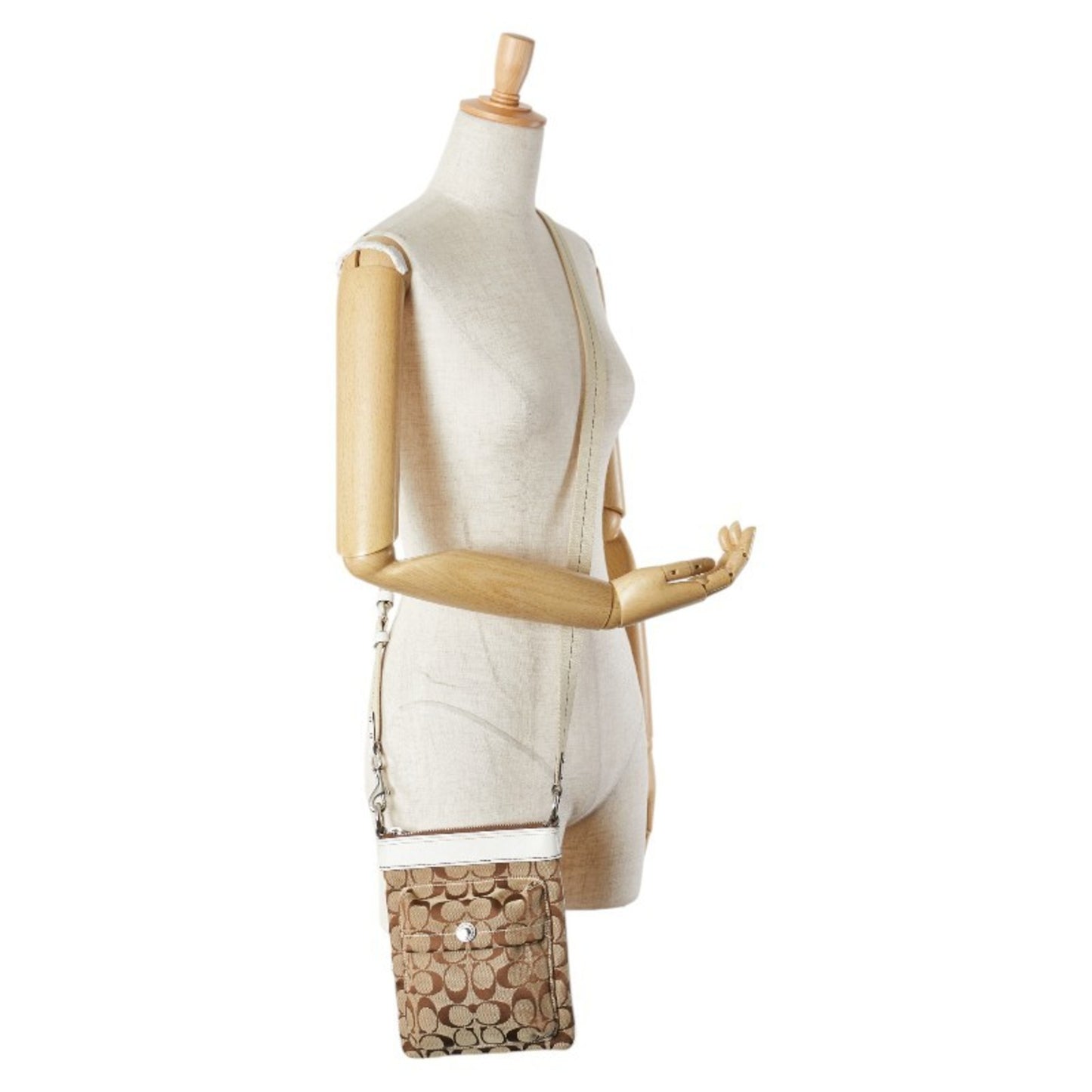 Coach Signature Shoulder Bag In Brown