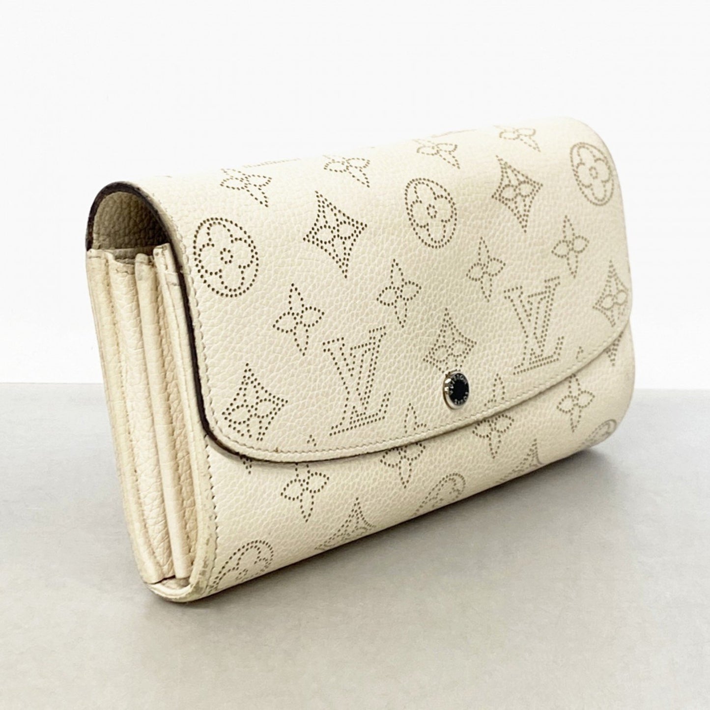 Louis Vuitton Mahina Portefeuille Iris Long Wallet M60177 White