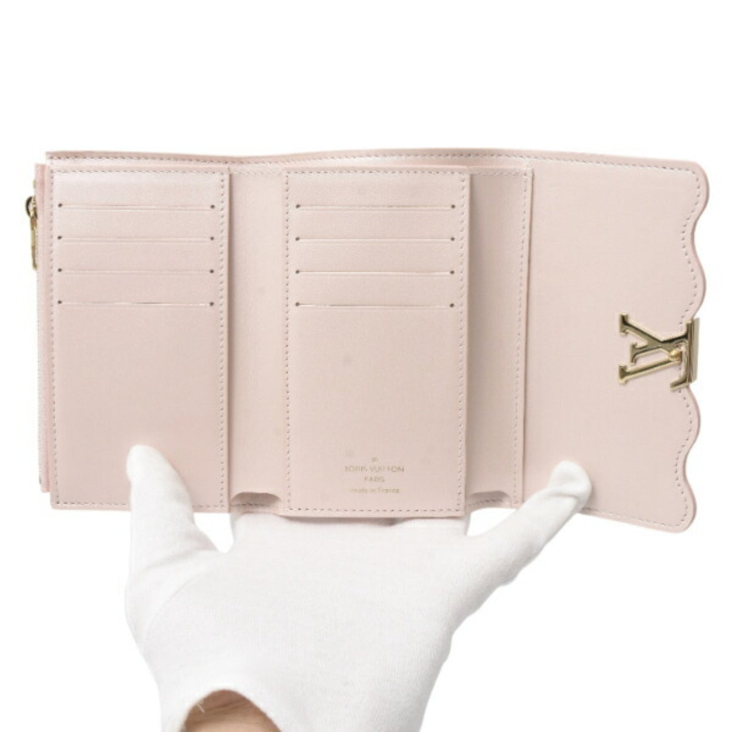 Louis Vuitton Portefeuille Capucines Compact Tri-Fold Wallet