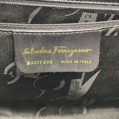 Salvatore Ferragamo Vara Shoulder Bag In Black Leather