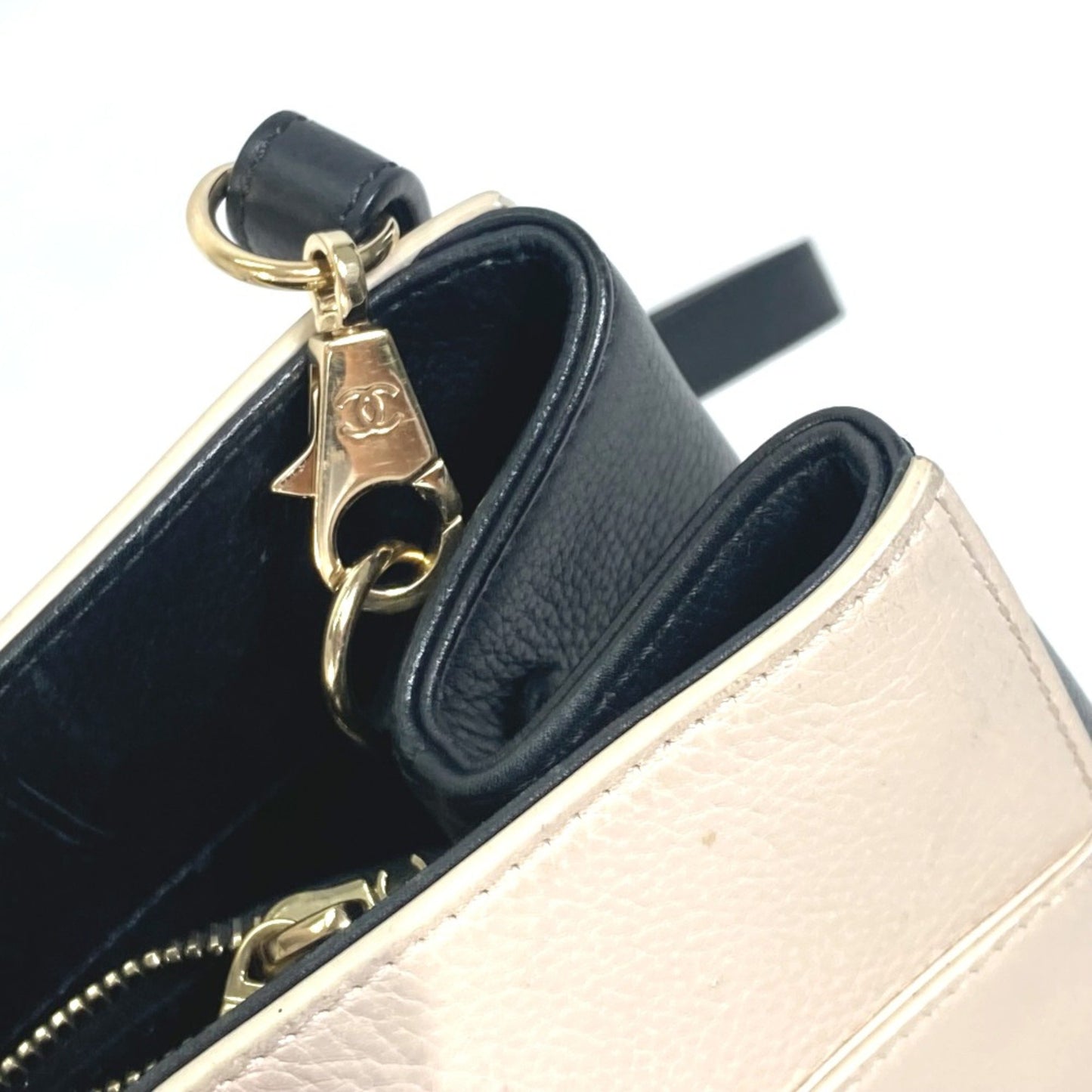 Chanel Cc Mark Bicolor 2Way Shoulder Bag Crossbody Hand Bag Beige