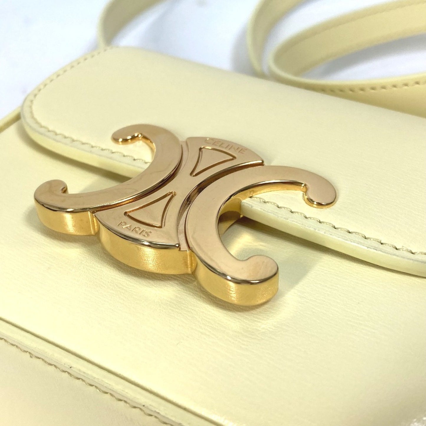 Celine 10I513Dpv.11Oy Shiny Calfskin Micro Bag Pochette Bag Crossbody Shoulder Bag Soft Yellow
