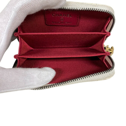 Chanel Gabriel Doux Round Coin Case Wallet White
