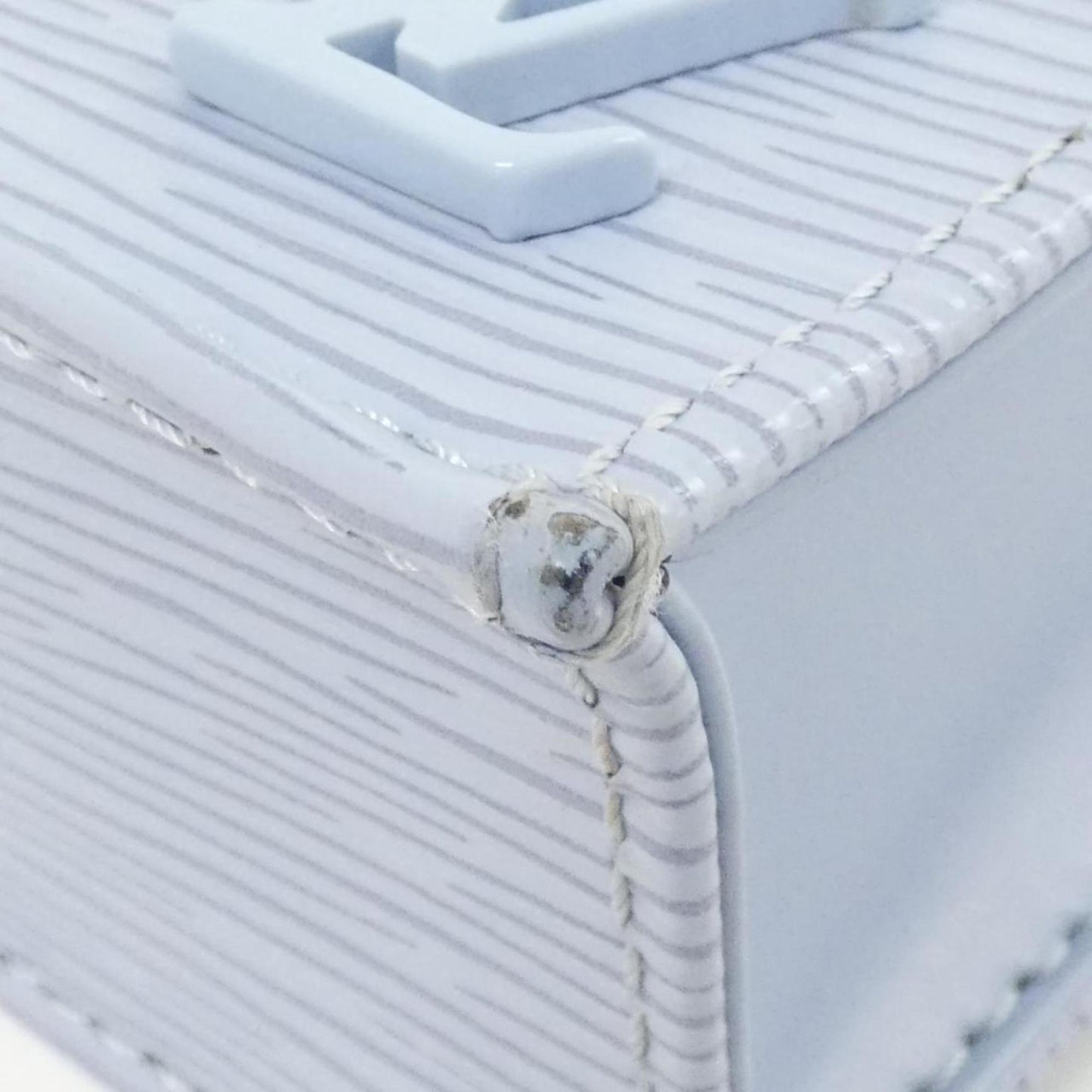 Louis Vuitton Epi Petite Sac Plat M81069 Handbag