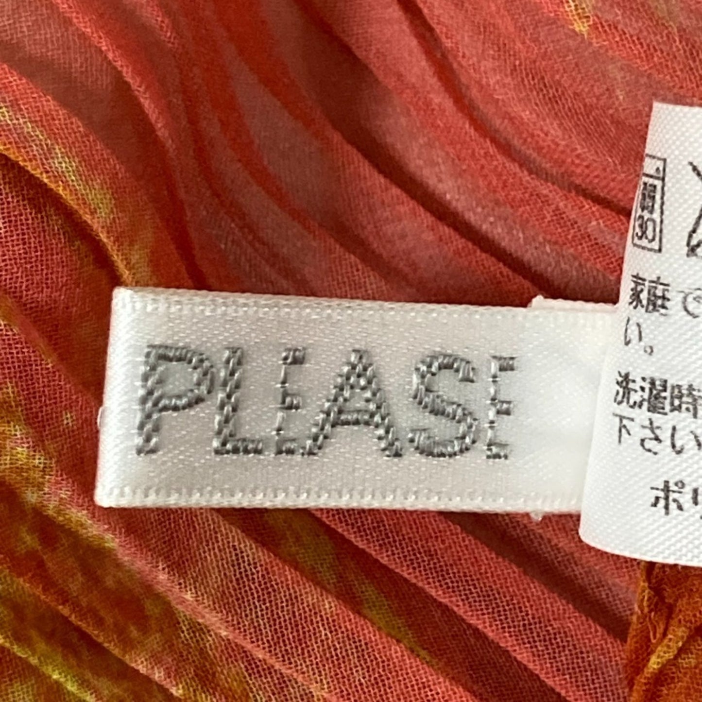 Pleats Please Issey Miyake All-Over Print Shawl/Scarf