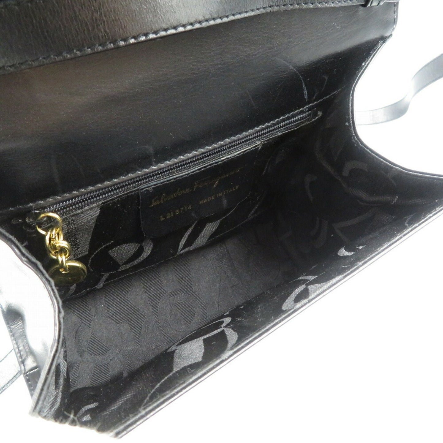 Salvatore Ferragamo L21 5714 Leather Black Shoulder Bag 0524Salvatore