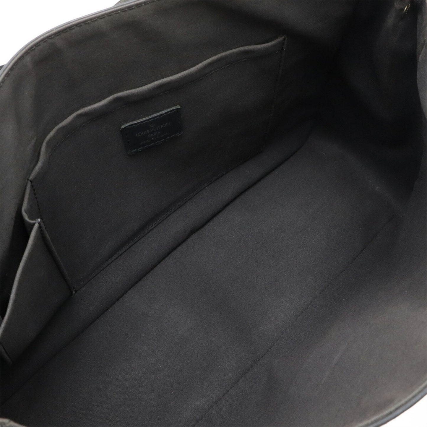 Louis Vuitton Epi Segur Mm Shoulder Bag In Black Leather (Noir) M58862