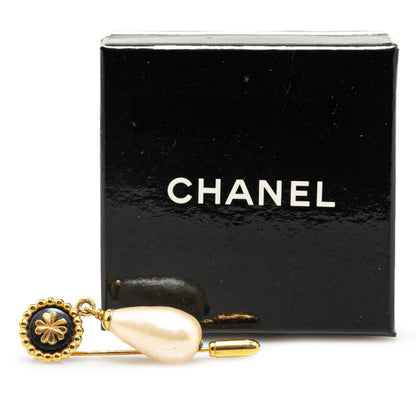 Chanel Clover Motif Faux Pearl Brooch Gold Plated