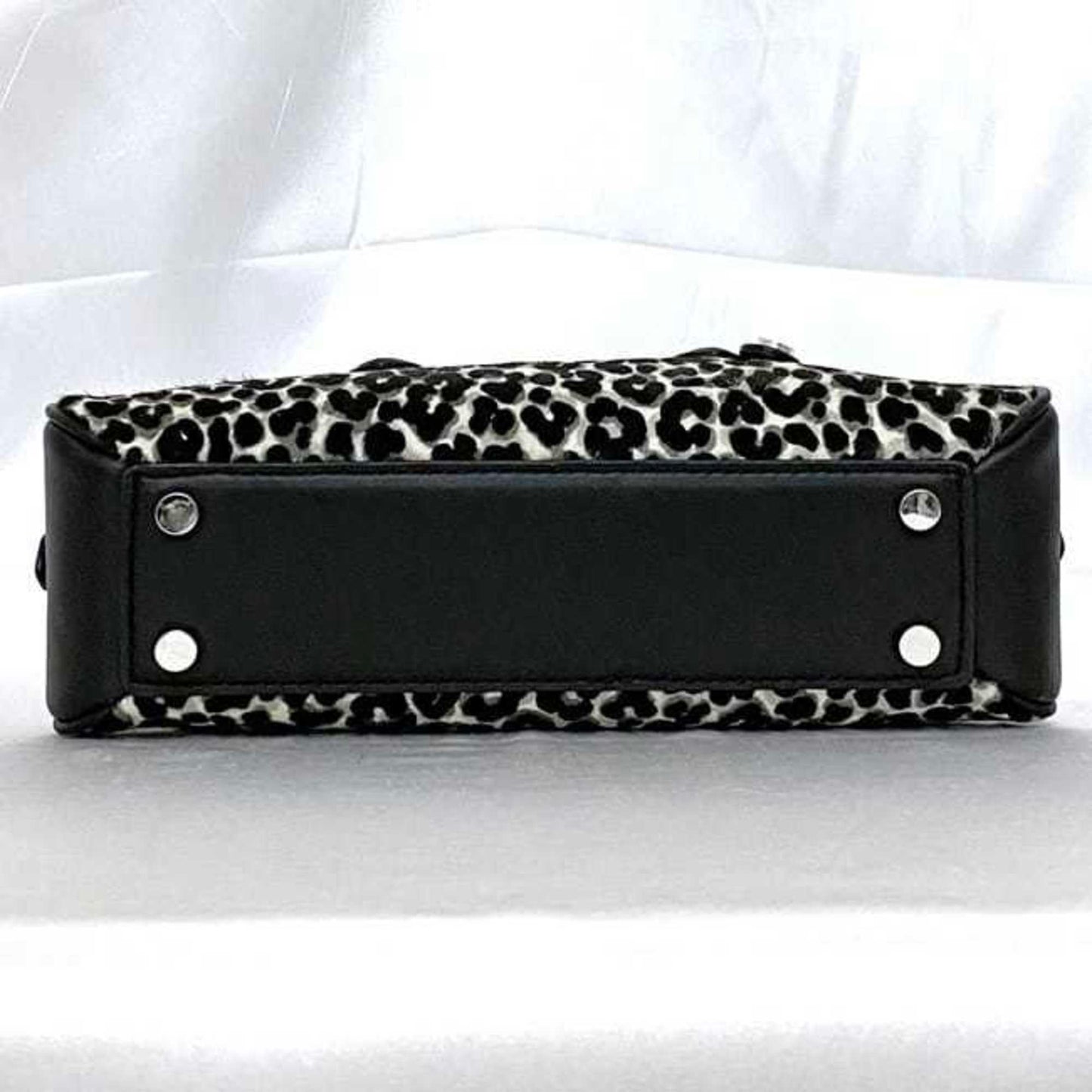 Michael Kors Handbag Ec-22117 Black