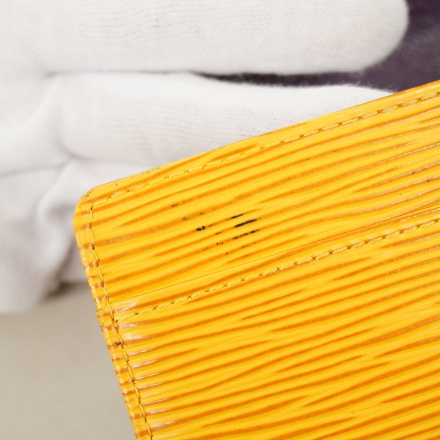 Louis Vuitton Epi Leather Long Wallet Porte Monnaie Credit M63579