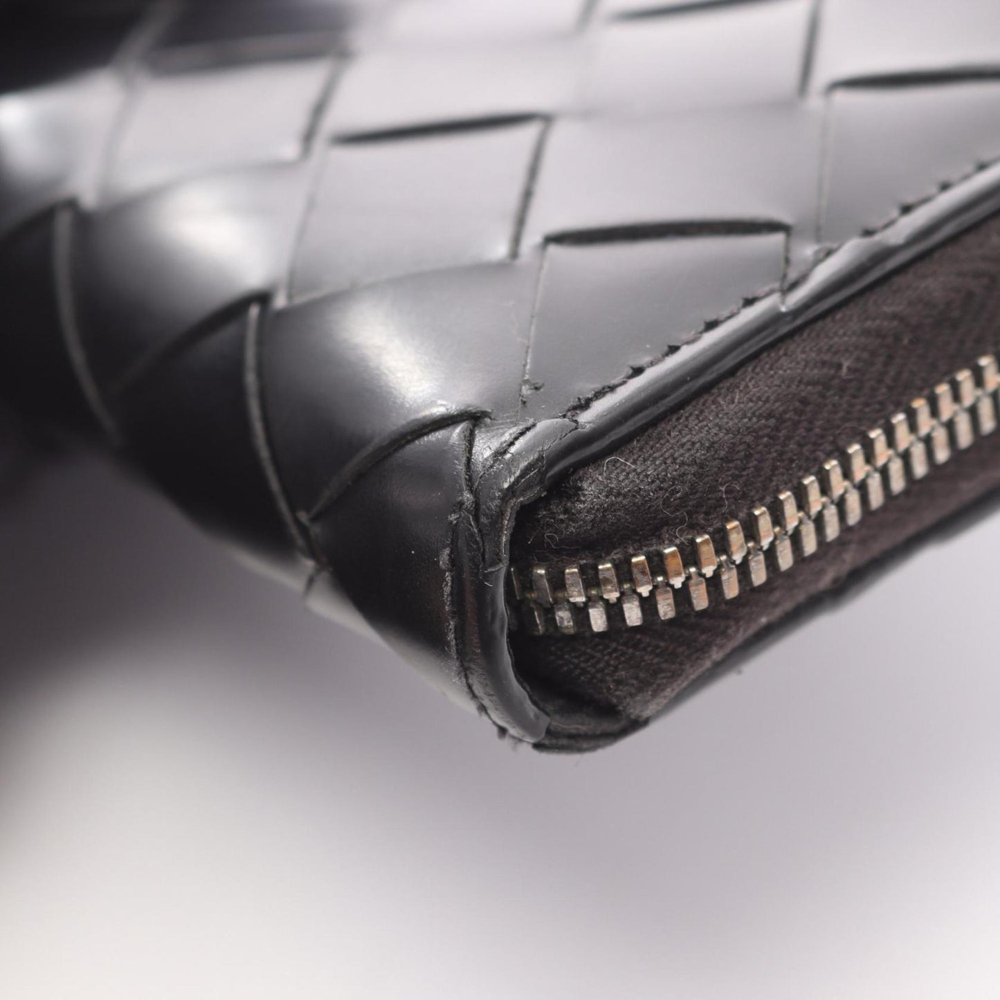 Bottega Veneta Intrecciato Round Long Wallet