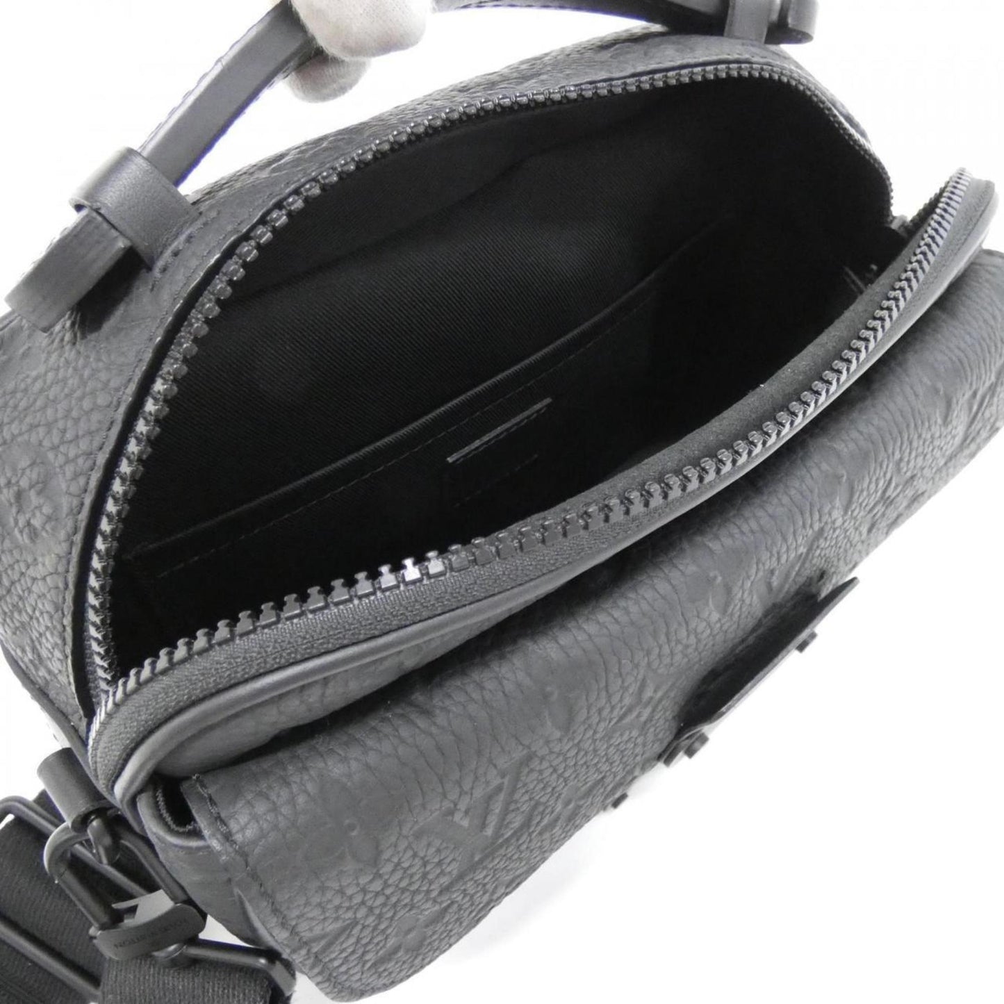 Louis Vuitton Taurillon Monogram S-Lock Messenger Shoulder Bag M58489